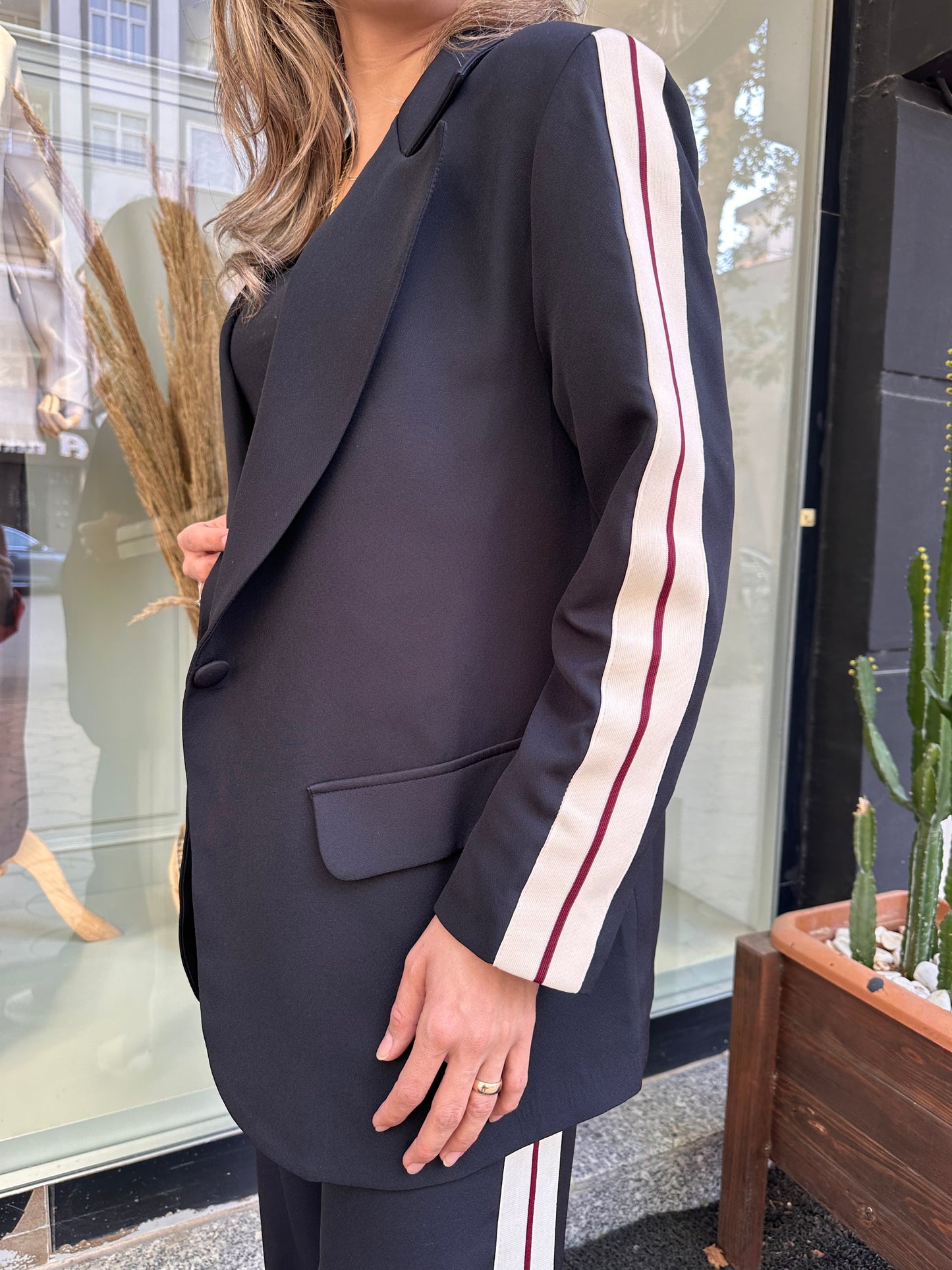 Şerit detay blazer takım