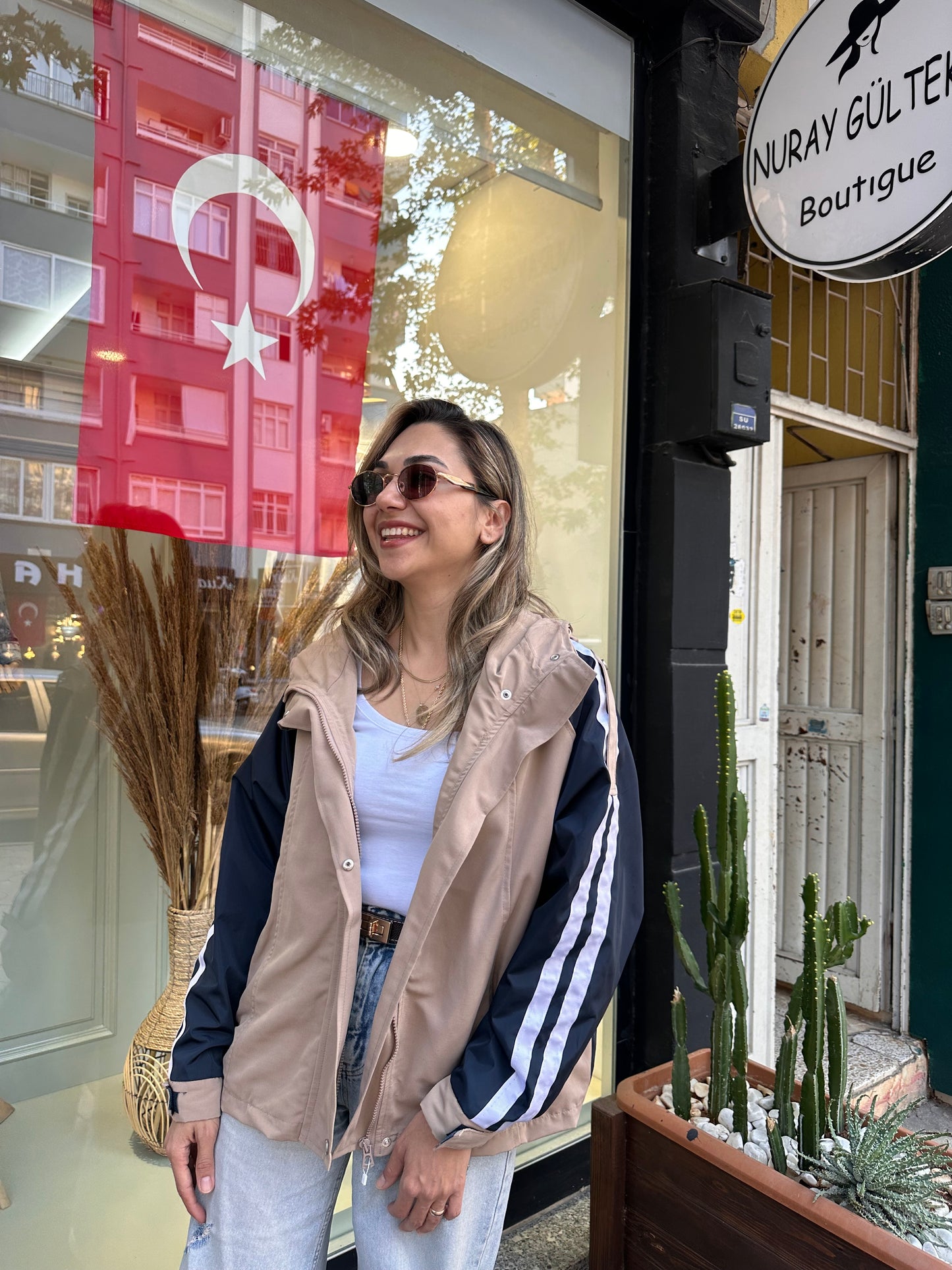 Bej lacivert çizgili ceket (yağmurluk)