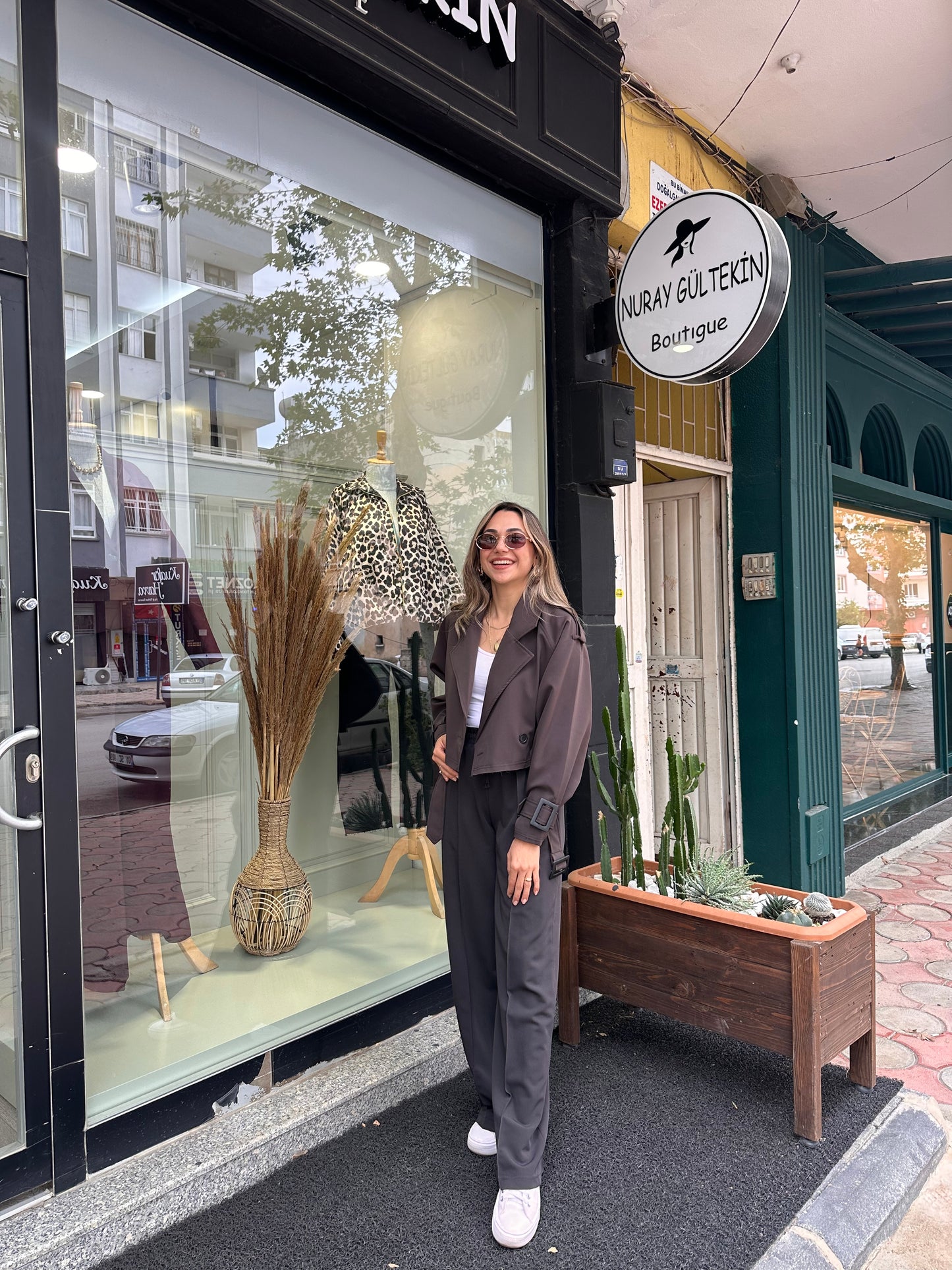 Trençkot pantolon takım