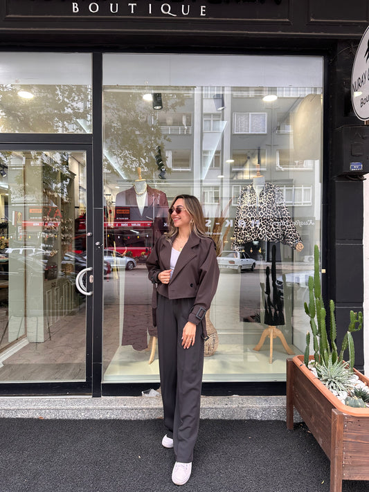 Trençkot pantolon takım